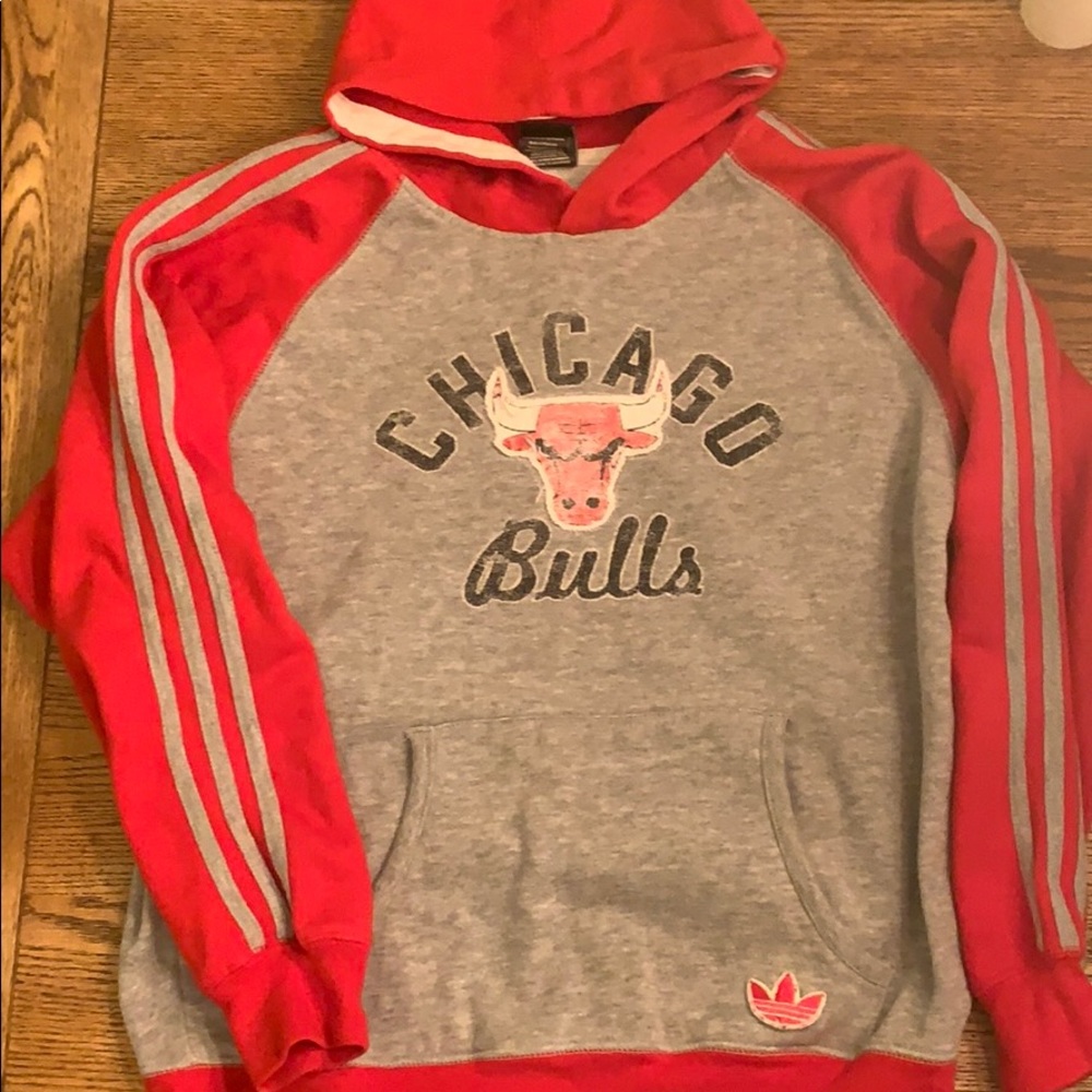 Adidas Chicago Bulls youth Large 14/16 sweatshirt